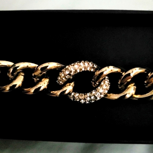 Victoria's Secret Bracelet - Picture 7 of 8